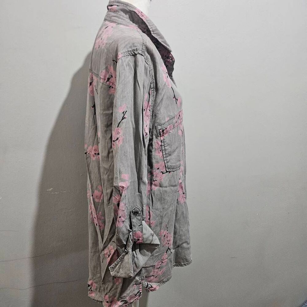 Billy T gray lyocell button-down blouse featuring an all-over pink cherry blosso - Picture 3 of 6